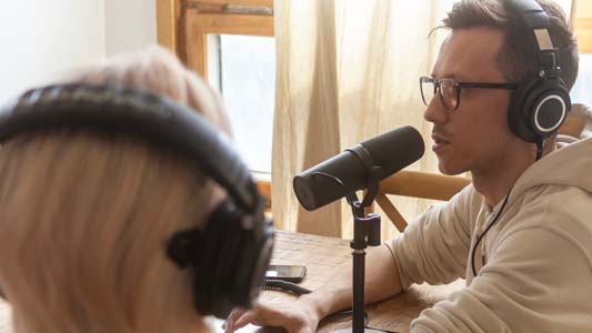 hear world best artists